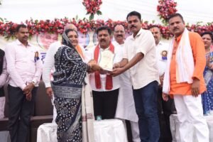 चन्द्रनाहू कुर्मी क्षत्रिय समाज दुर्ग राज के 56 वें वार्षिक अधिवेशन में शामिल हुए उप मुख्यमंत्री श्री विजय शर्मा