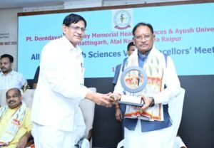 आधुनिक चिकित्सा और पारंपरिक औषधीय ज्ञान के संगम से सशक्त होगा छत्तीसगढ़ का स्वास्थ्य मॉडल: मुख्यमंत्री श्री साय