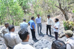 कोरिया में अवैध कोयला खनन पर प्रशासन की बड़ी कार्रवाई, सुरंगें ध्वस्त कर 6 टन कोयला जब्त