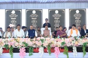 धमतरी में सुशासन तिहार: मुख्यमंत्री साय ने 465 करोड़ के विकास कार्यों का किया लोकार्पण-भूमिपूजन
